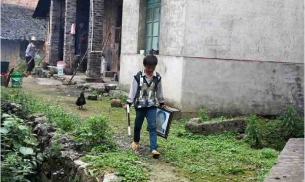 中华民族的子孙应当知道的关于毛主席的十四个谬论