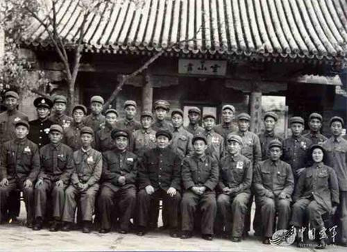 热烈庆祝由毛泽东主席缔造、中国共产党领导的伟大的中国人民解放军建军九十一周年!