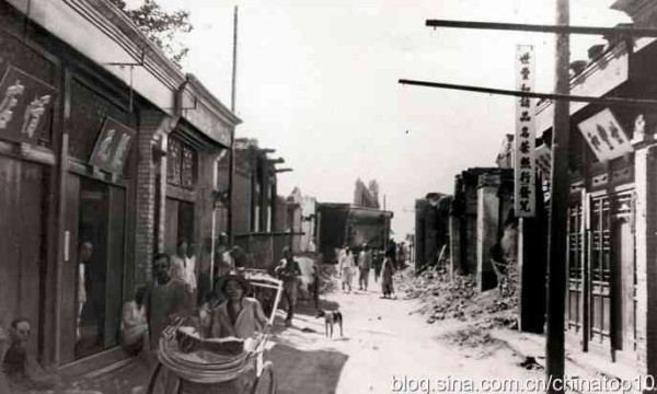 超级工程一览：民国范儿——姜文这番话，为何让公知张鸣勃然大怒？