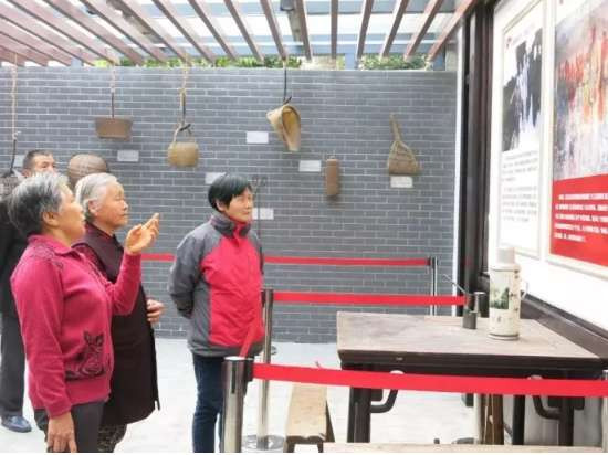 高虹：毛主席来到咱农庄