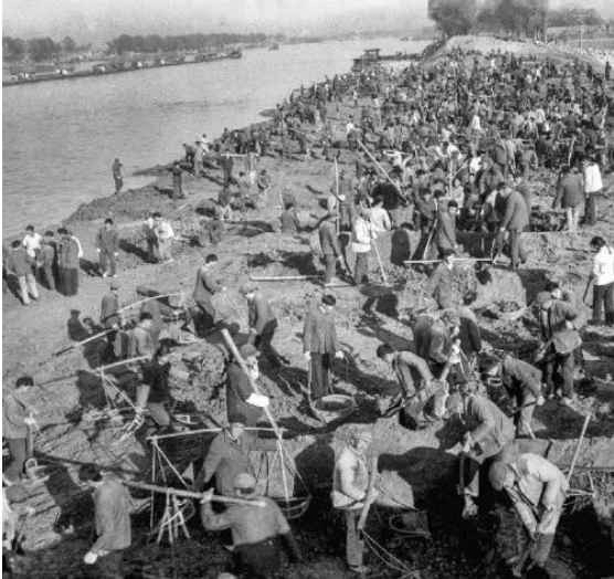 艰难奠基，新中国前三十年史诗般波澜壮阔的工业史（中）