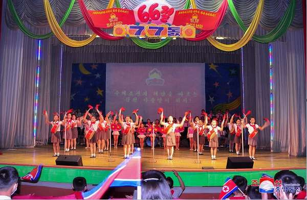 全国少年团员有意义地庆祝朝鲜少年团成立７７周年