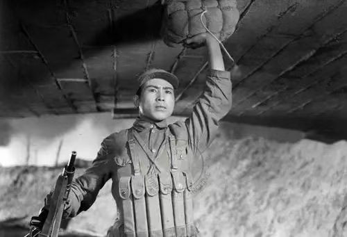 郭松民 | 人民电影：生动的革命教科书——2024·我的电影备忘录