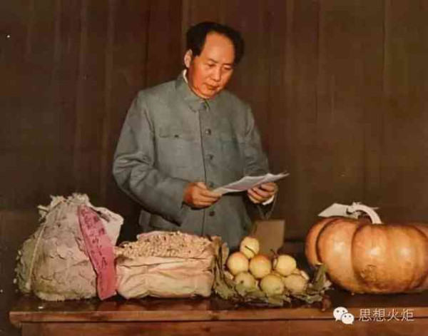毛主席对战争与和平的思考与应对