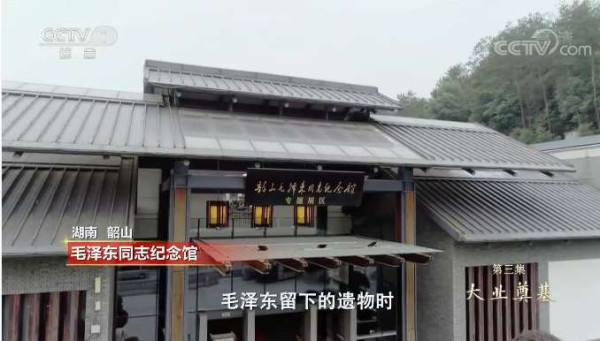 一位父亲珍藏了26年的一个箱子