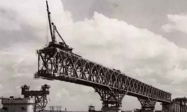 南京长江大桥建设实况美照流出，美呆了！