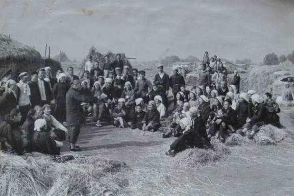 毛泽东社会主义光明道路——农业合作化运动