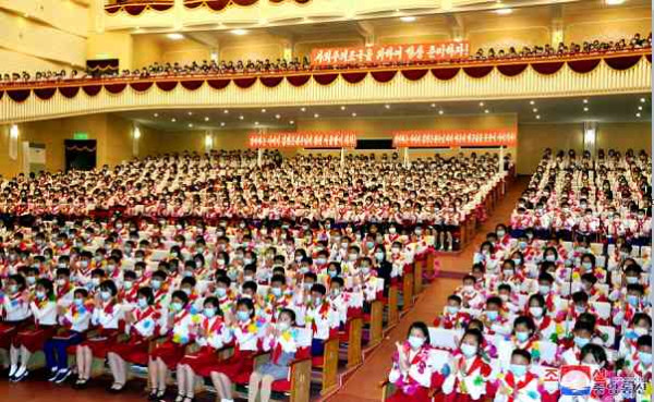 全国少年团员有意义地庆祝朝鲜少年团成立７７周年