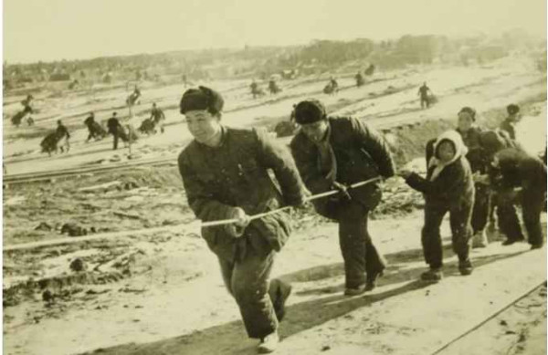 艰难奠基，新中国前三十年史诗般波澜壮阔的工业史（中）