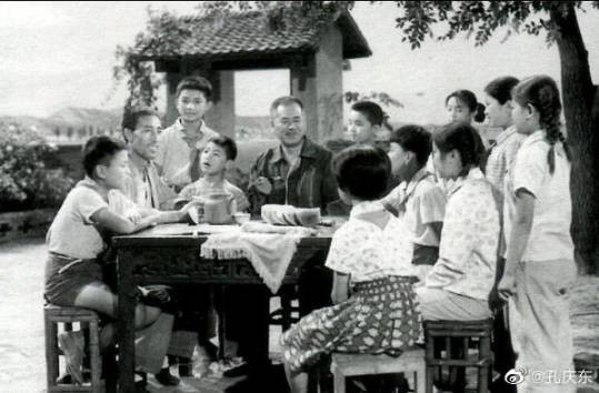 孔庆东:1974年，各地兴过一阵“向阳院”运动