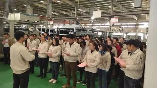 被“骗”进工厂后，她发问：年轻人的未来在何方？
