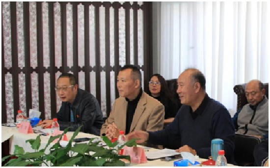 胡澄：雷锋—我们共同的姓名！