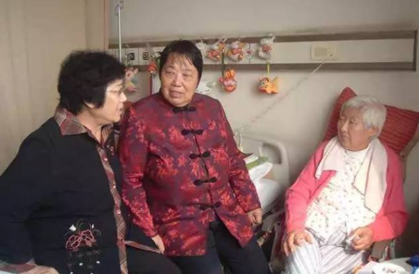邢燕子深情回忆：无悔青春献给党