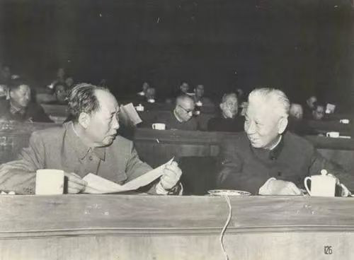 1966年毛泽东取消高考制度的历史真相