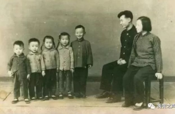 重读毛选第五卷，我恍然大悟……